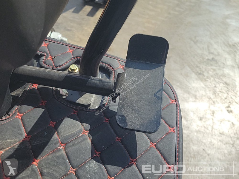 Escavatore JPC HT12