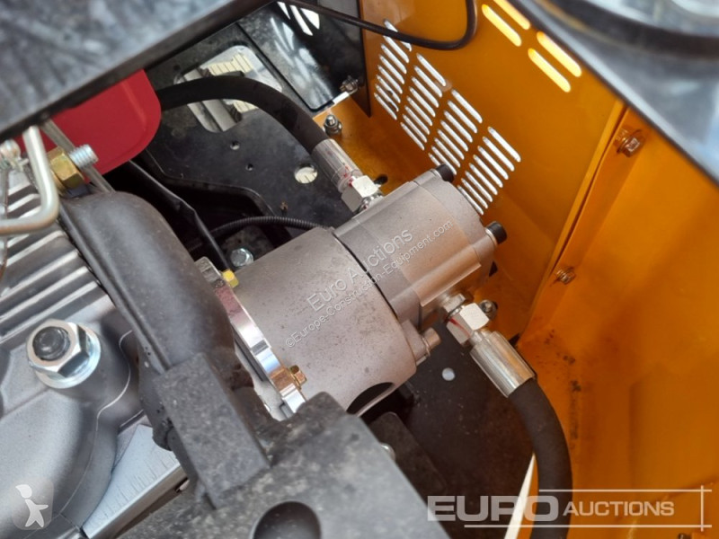 Escavadora JPC HT12