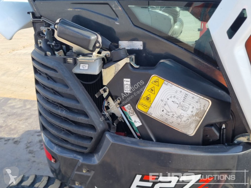 جرافة Bobcat E27Z