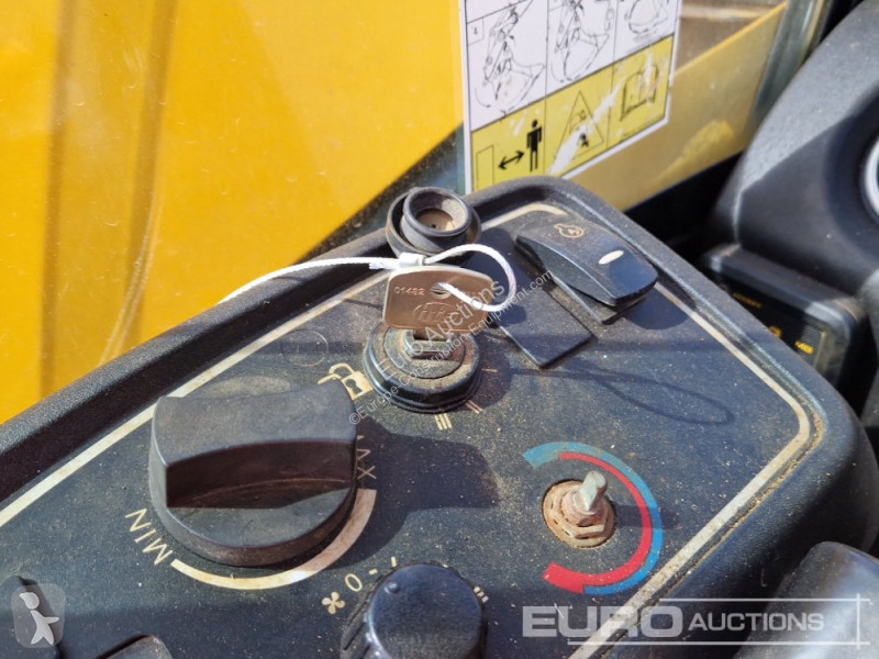 Escavadora JCB
