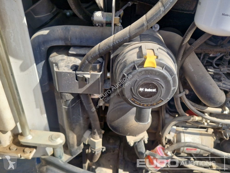 جرافة Bobcat E17