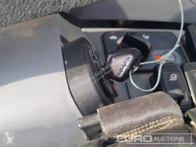 Escavatore Kubota KX080-4A