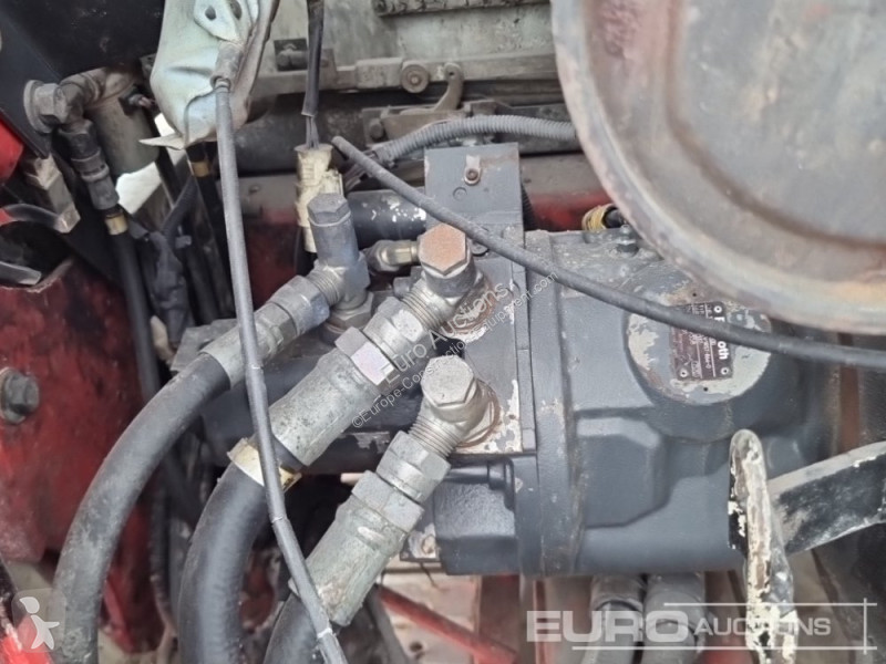 Escavadora Takeuchi TB150C