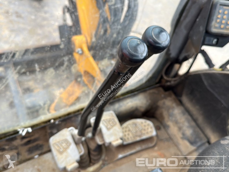 Excavator JCB L