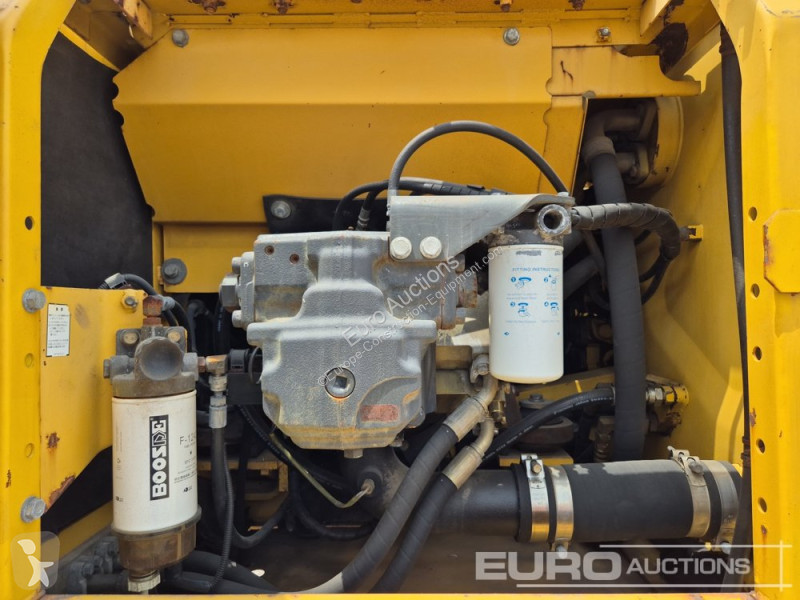 Excavator Komatsu PC220LC-8N1
