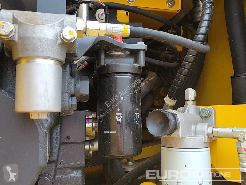 Excavator Komatsu -11E0