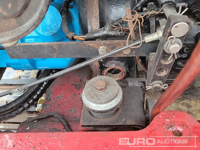 Escavadora Takeuchi TB150