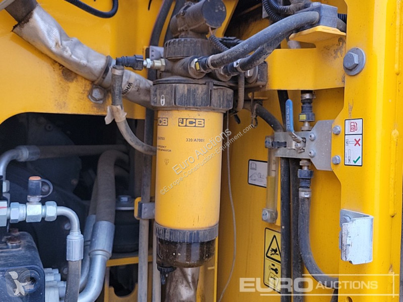 جرافة JCB 220XLC