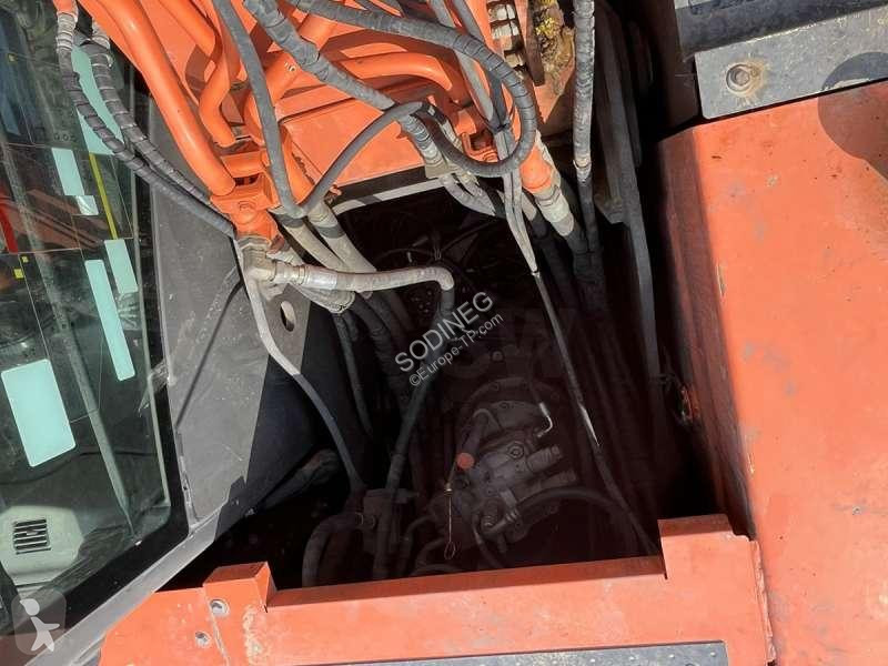 Escavatore Hitachi