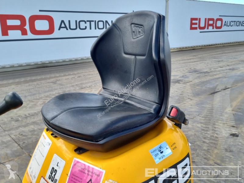 Lopatový nakládač JCB