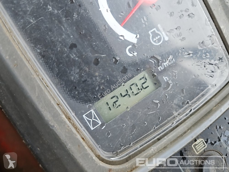 Lopatový nakládač Kubota KX015-4