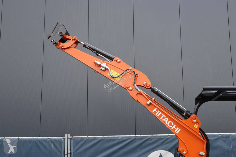 Escavadora Hitachi ZX19U-6 YR