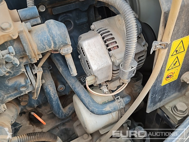 Lopatový nakládač Kubota U48-4