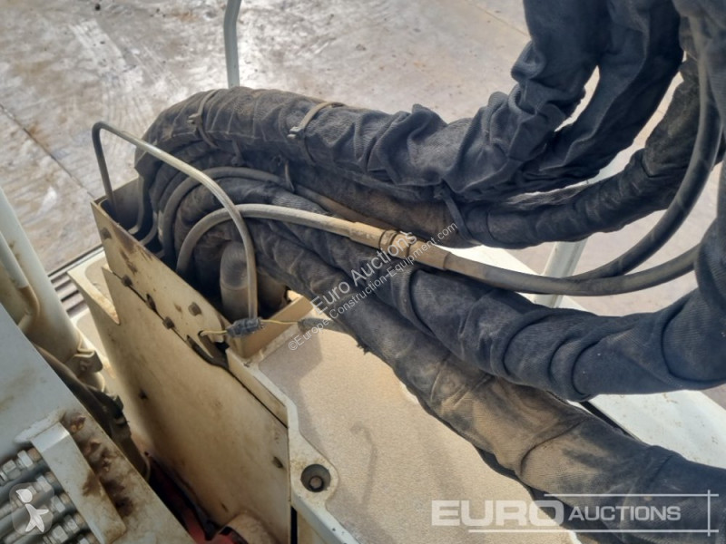 جرافة Takeuchi TB2150R