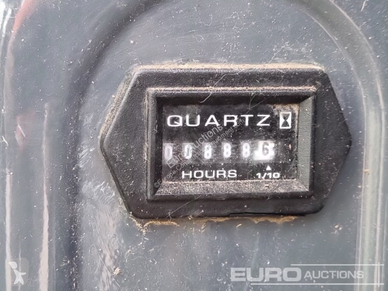 Escavadora Kobelco SK17SR-3E
