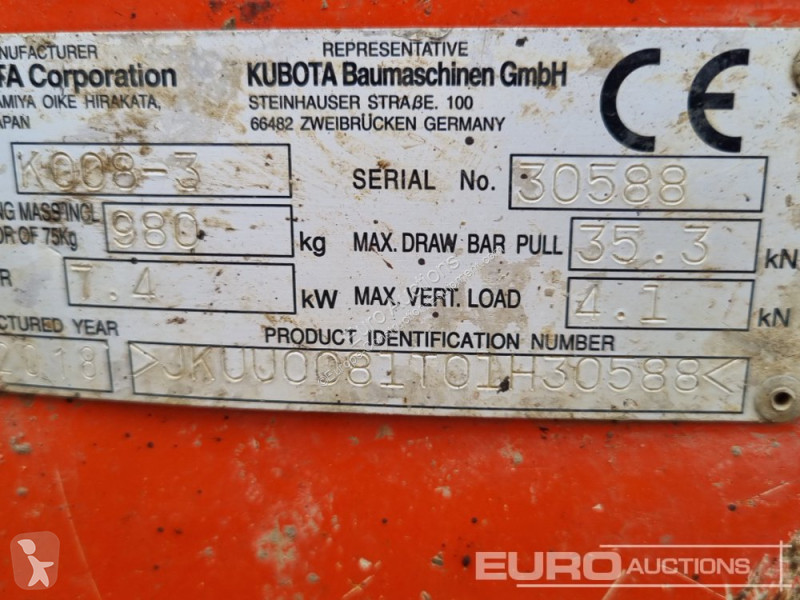 Lopatový nakládač Kubota K008-3