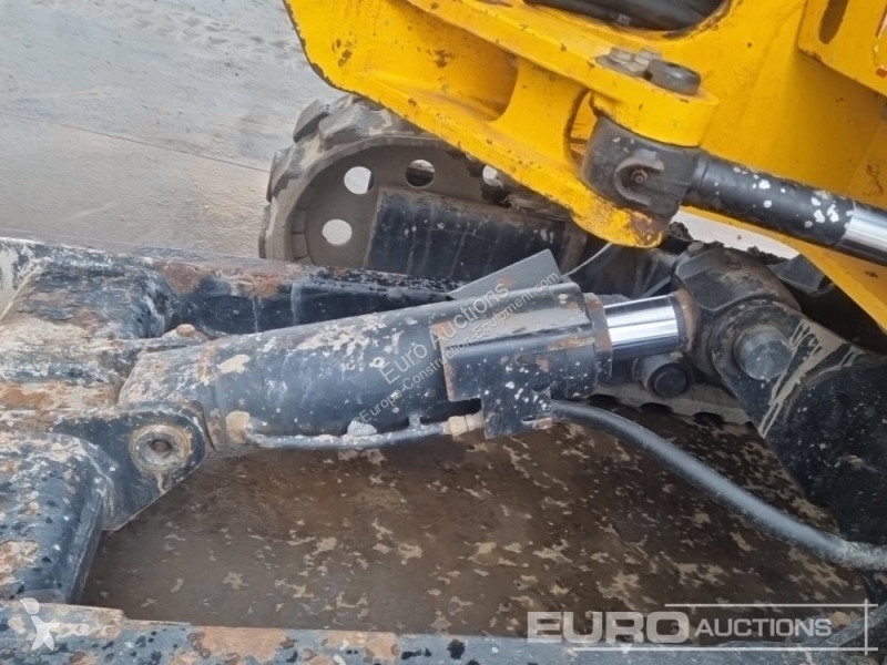 Lopatový nakládač JCB