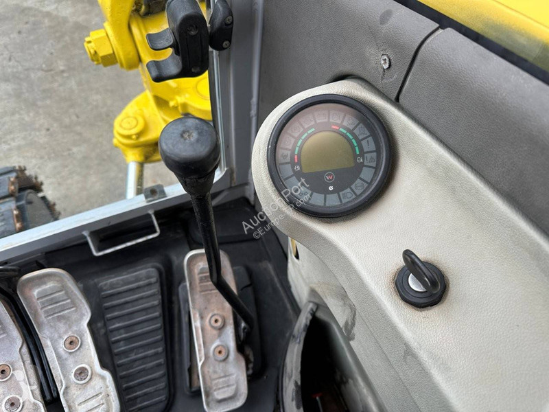 Skovel Neuson 6003