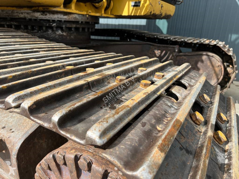 جرافة Caterpillar L