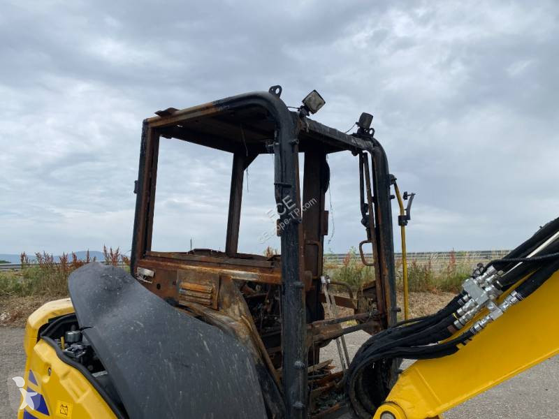 Rýpadlo Komatsu PC58MR-5 E0 endommagée