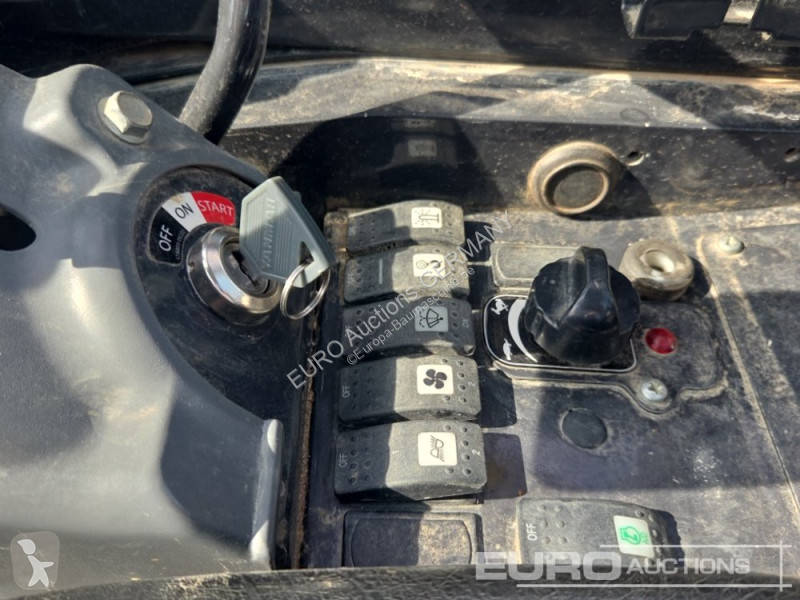 Pelle Yanmar VIO27LW-6
