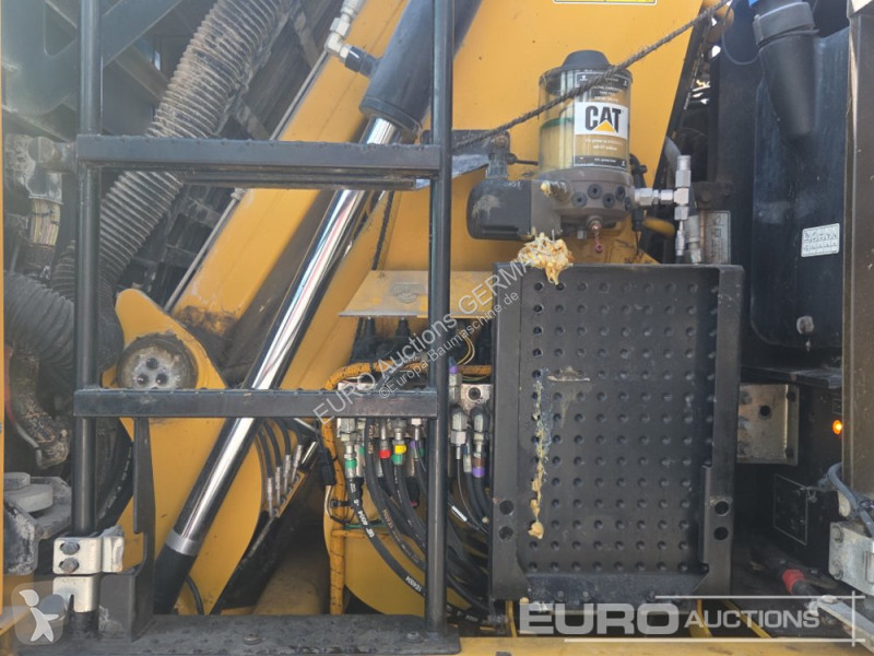 Graafmachine Caterpillar MH3024