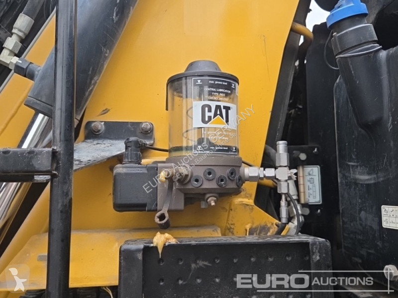 Graafmachine Caterpillar MH3024