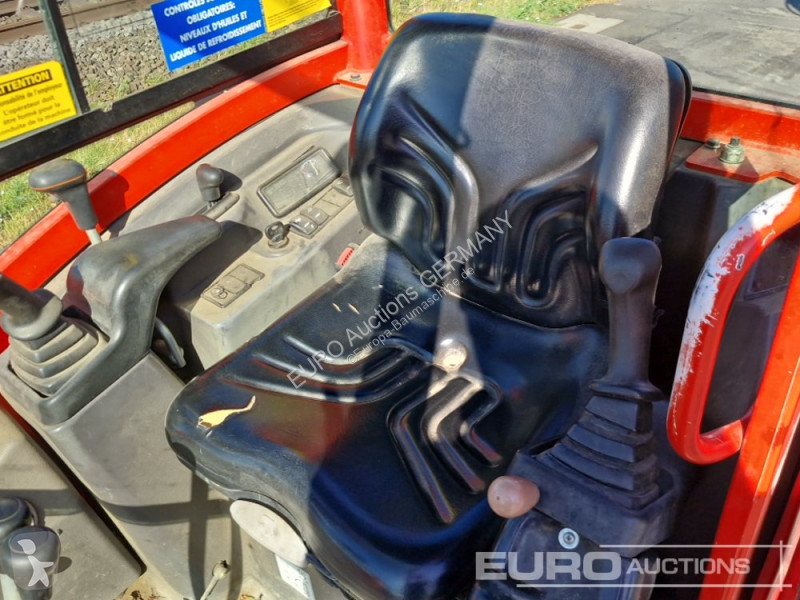 جرافة Volvo ECR25D