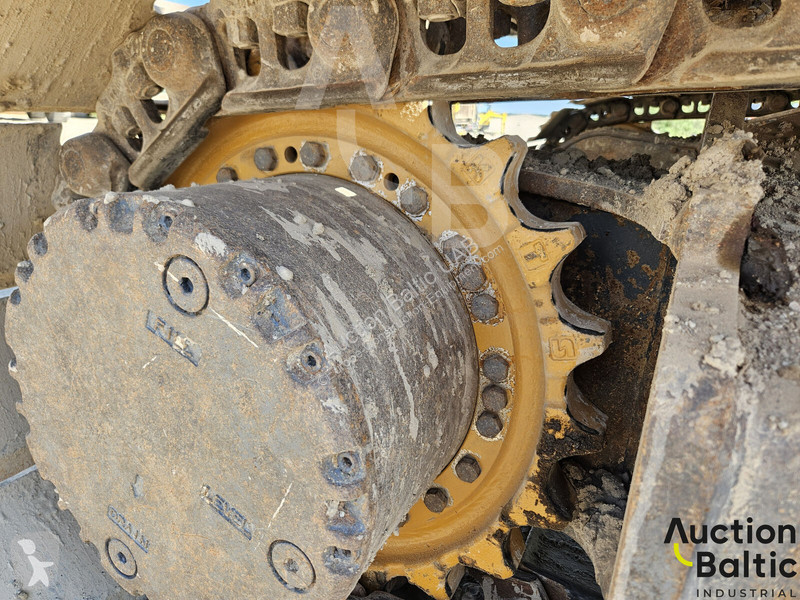 جرافة Kobelco LC10