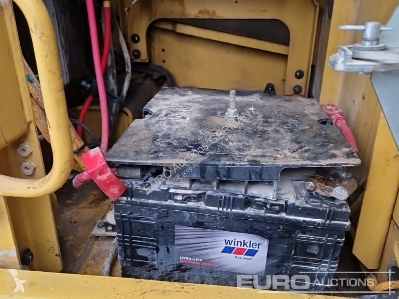 Excavator Caterpillar 330F