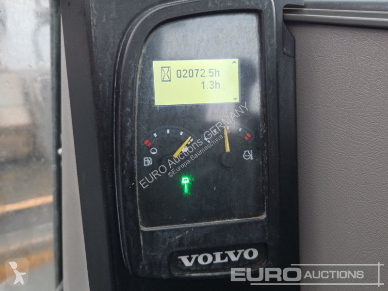 جرافة Volvo