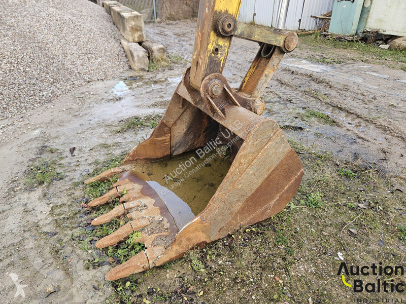 Экскаватор Caterpillar