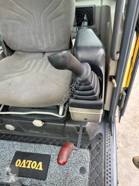 Excavadora Volvo EC60C