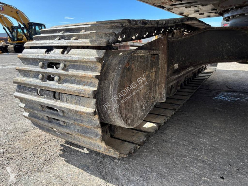 Pelle Volvo 250 ENL (Two buckets)