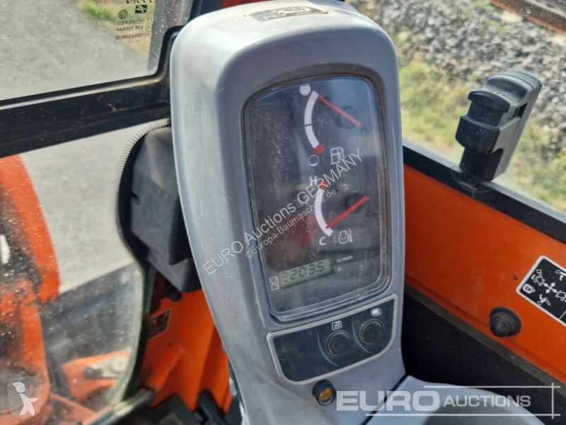 Багер Kubota U274