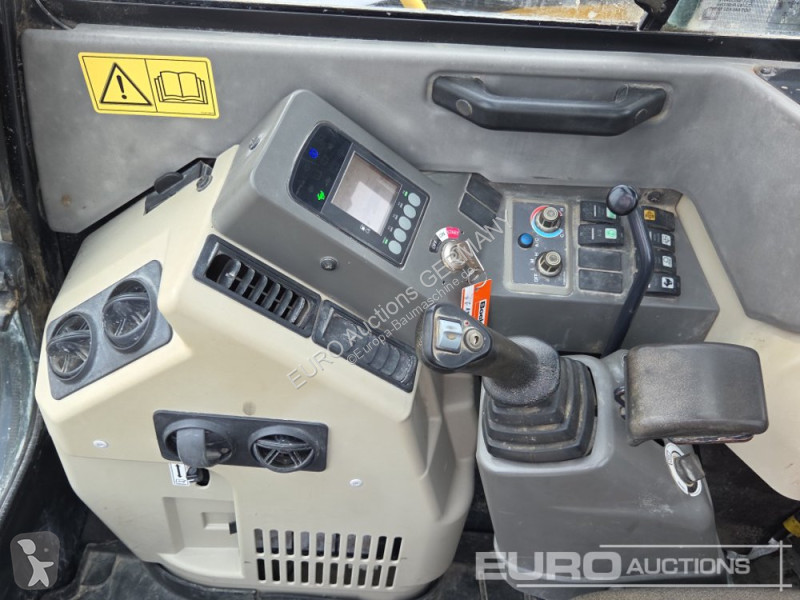 Багер Yanmar 2A