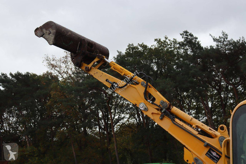 جرافة Yanmar 4