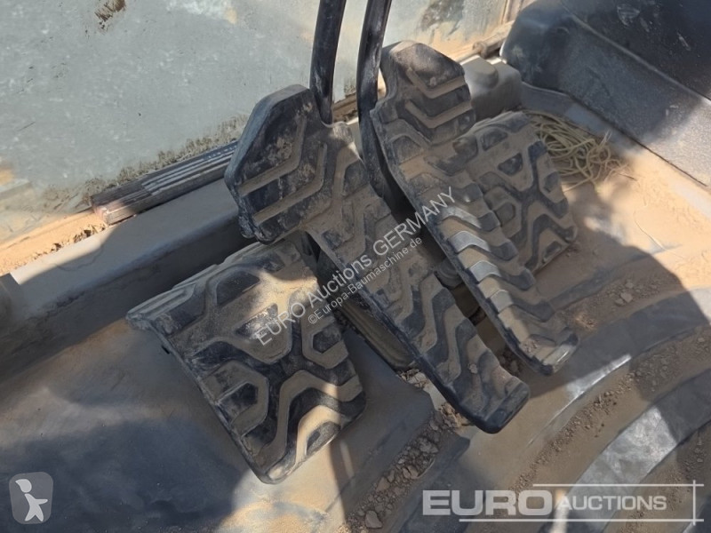 Excavadora Caterpillar GC