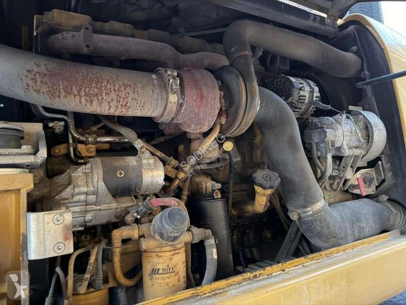 Skovel Caterpillar DMH