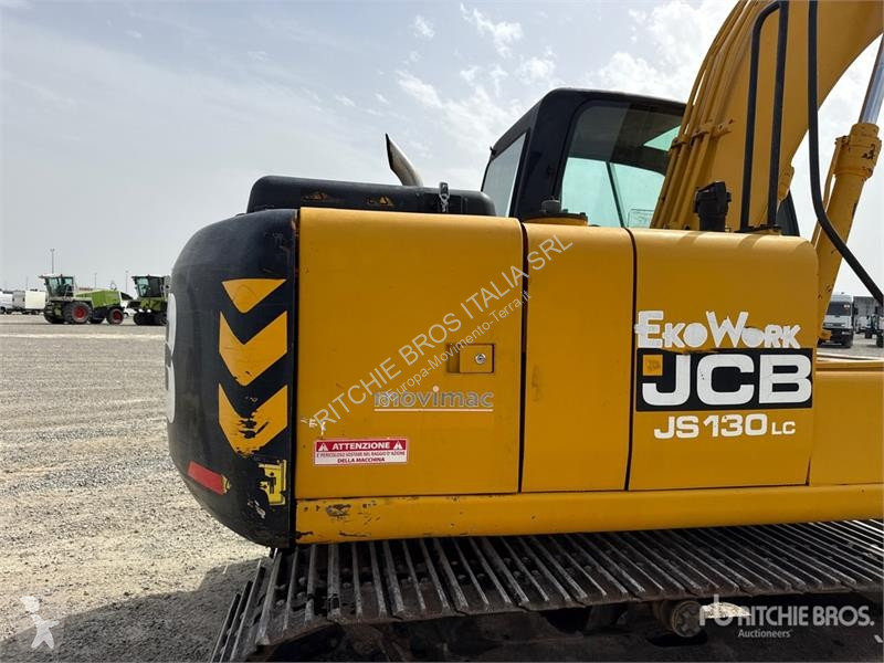 Екскаватор JCB