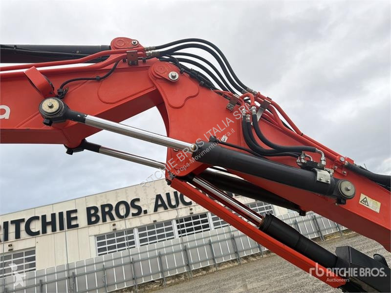 Экскаватор Kubota Alfa Tracked Excavator
