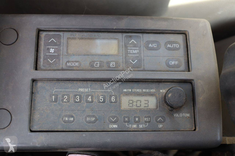 جرافة Hitachi