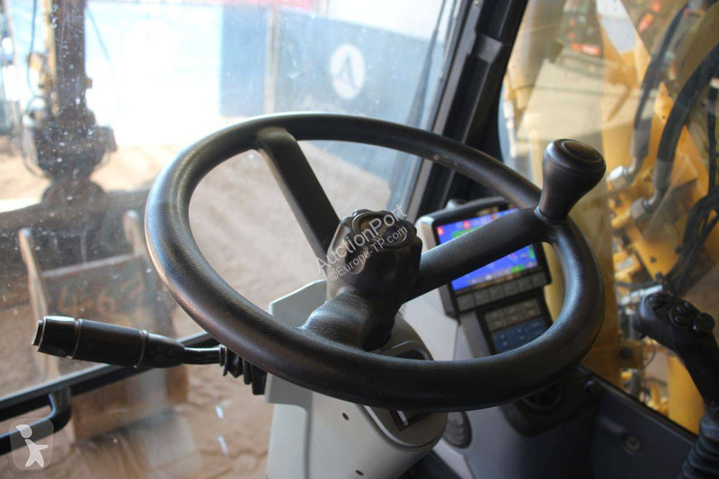 Excavadora Komatsu PW148