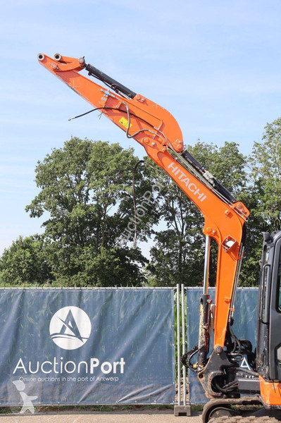جرافة Hitachi ZX48U-5A CLR