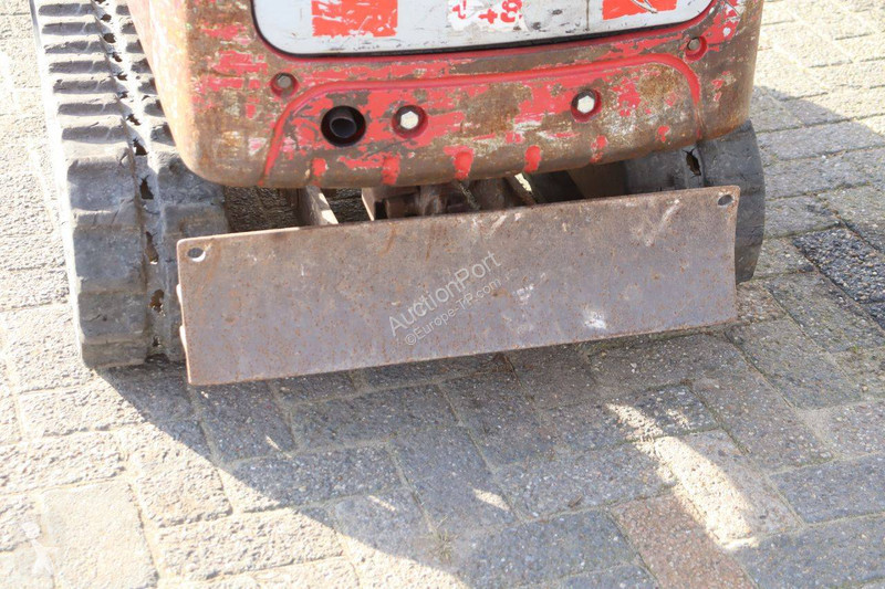 Excavadora Takeuchi