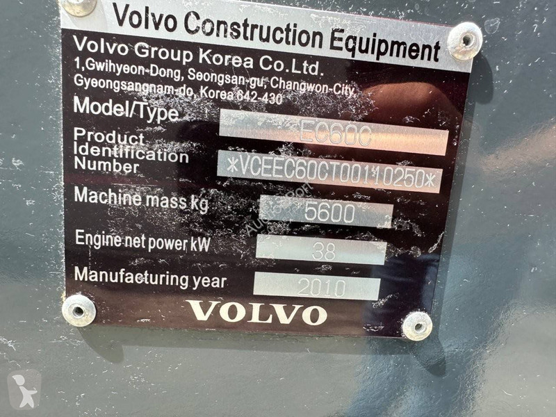 Pelle Volvo EC60C