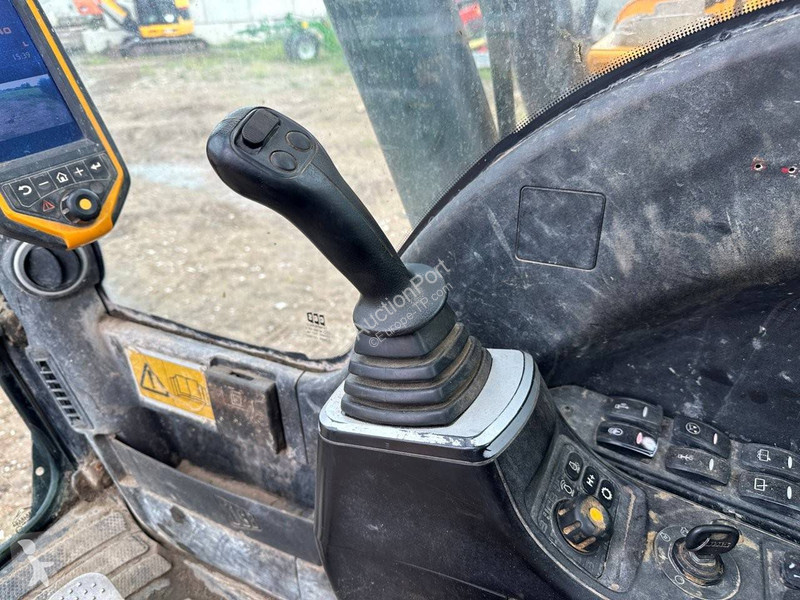 Pelle JCB LC
