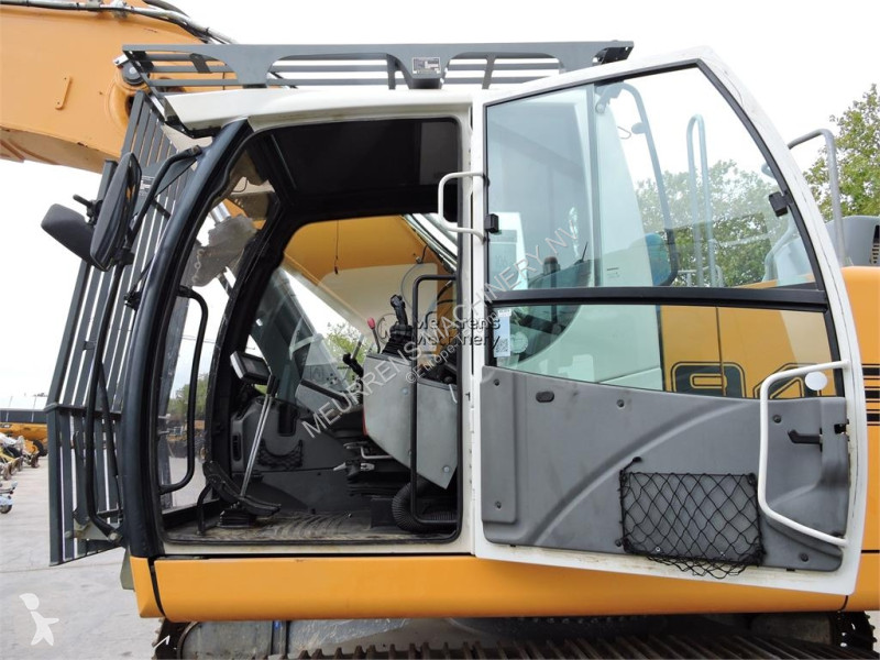 Багер Liebherr
