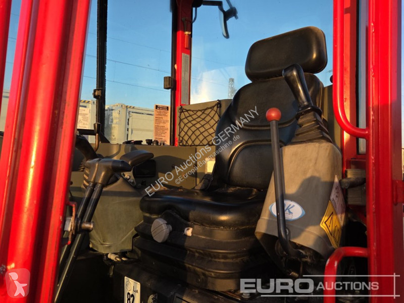 جرافة Yanmar ViO50-U