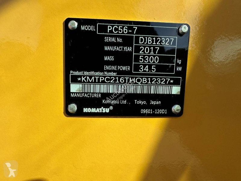 Escavadora Komatsu 7